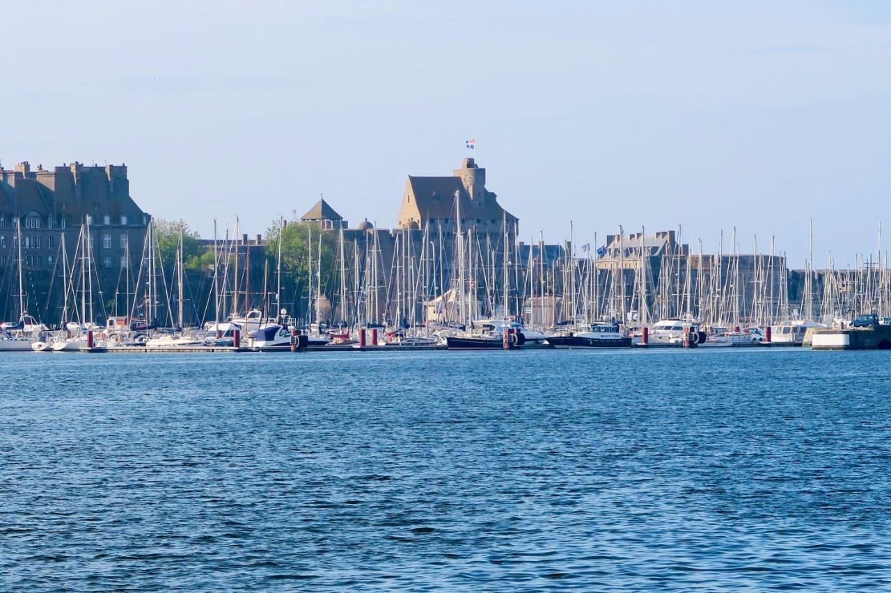 Appartement de 60 m2 tout juste rénové à Saint Malo Intra-Muros Saint-Malo Exterior foto